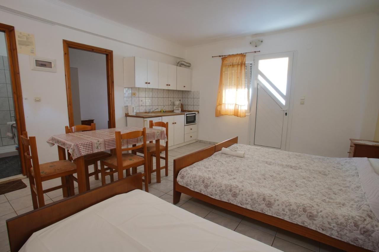 Golden View Studios Hriszí Amudiá Kültér fotó